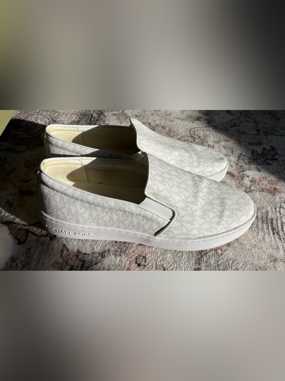 Keaton Slip on, Mini MK Logo Bright White Size 10.5